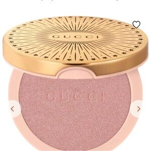 NEW Gucci Glow Highlighter..Opal
Pink..04
